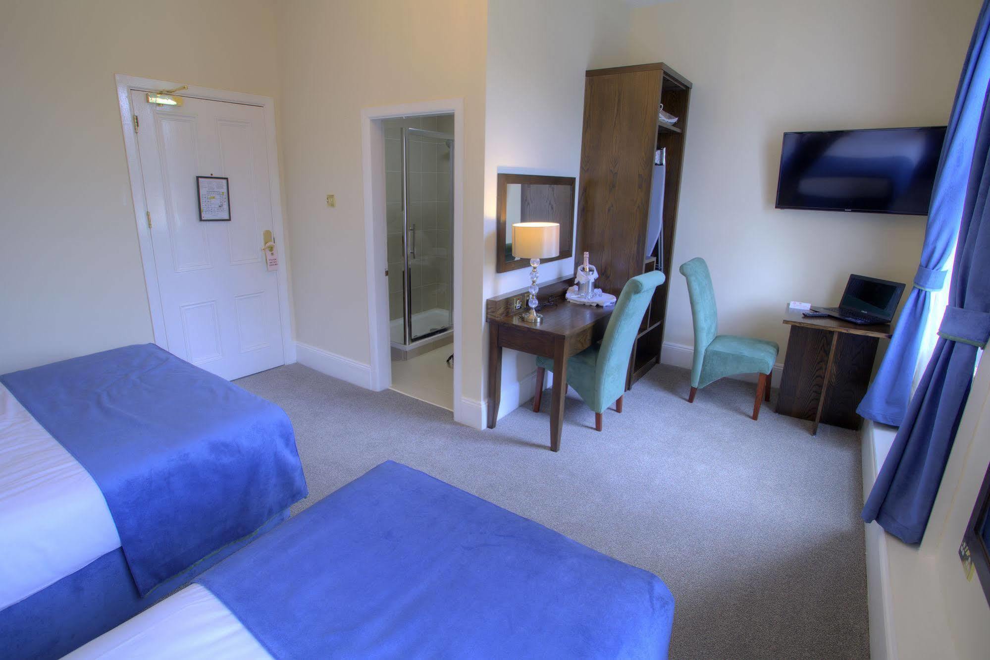 Hotel The